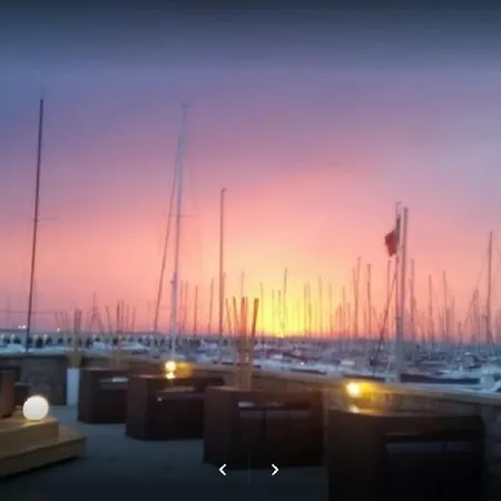Botel Acqua&sale Civitavecchia